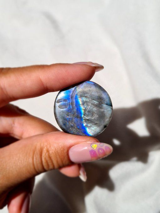 Médaillon gravé Lune/Soleil Labradorite 